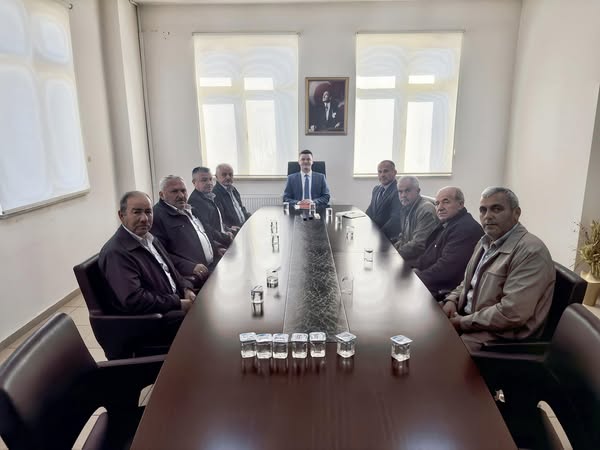 Kaymakamımız Sayın İbrahim CESUR Başkanlığında Köylerimizin Genel Sorunları, İstek ve Talepleri Hakkında köy muhtarları İle Toplantı Gerçekleştirildi.