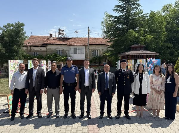 Kaymakamımız Sayın İbrahim CESUR, Kemer Anaokulu Mezuniyet Töreni ve Yıl Sonu Sergisine Katıldı.