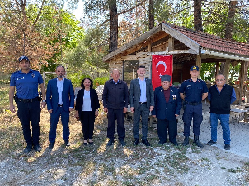 Kaymakamımız Sayın İbrahim CESUR, Kurban Bayramı Ziyareti Kapsamında Kıbrıs Gazimiz Suat ÖZDÖL'ü Ziyarette Bulundu.